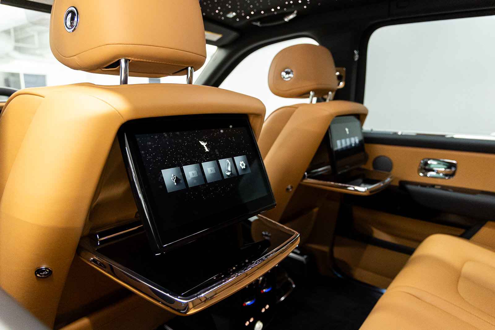 New 2027 Rolls-Royce Cullinan AWD/4WD image 55