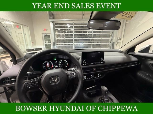 Used 2024 Honda HR-V LX image 2