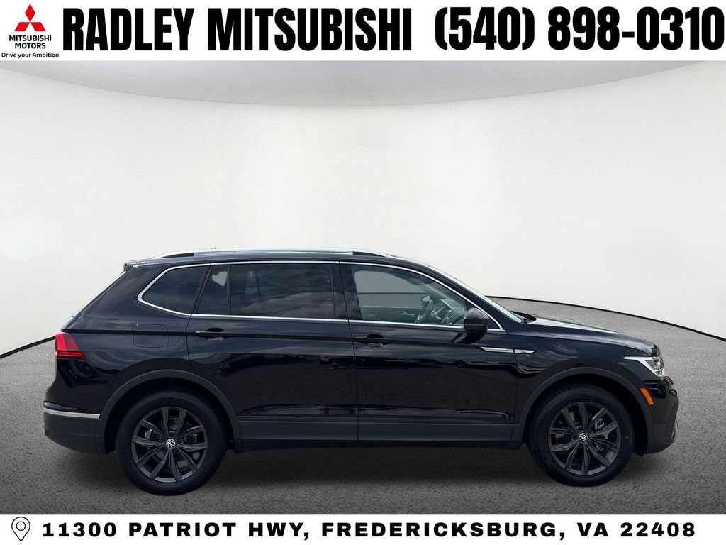 Used 2023 Volkswagen Tiguan SE w/ Panoramic Sunroof Package AWD/4WD image 27