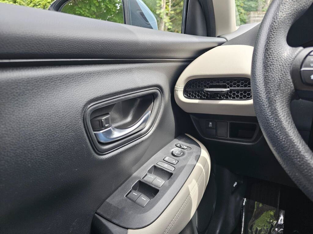 Used 2024 Honda HR-V LX image 29