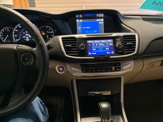 Used 2015 Honda Accord EX-L image 17