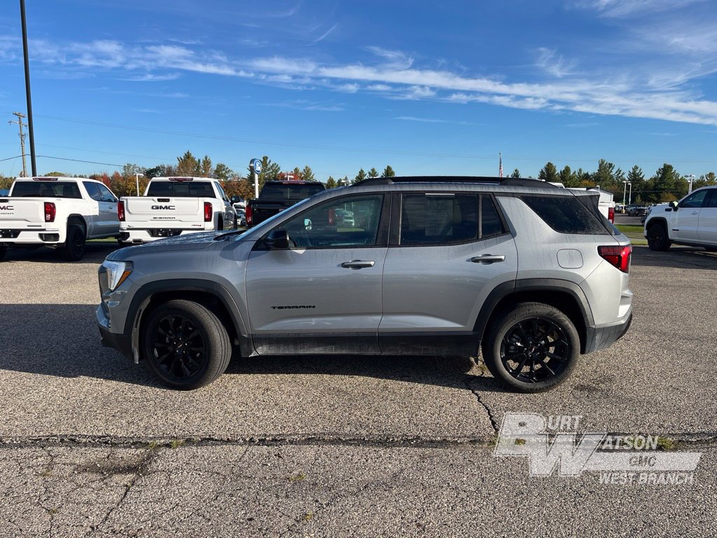Used 2026 GMC Terrain Elevation w/ Elevation Premium Package AWD/4WD image 3