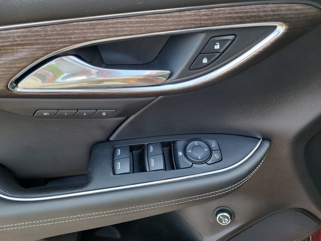 Used 2023 Buick Envision Avenir AWD/4WD image 16