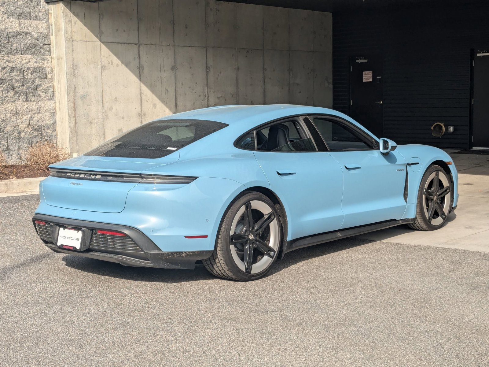 New 2025 Porsche Taycan image 9