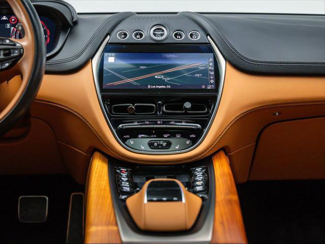 Used 2022 Aston Martin DBX image 28