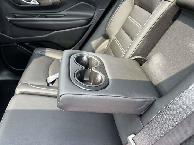Used 2023 GMC Terrain Denali AWD/4WD image 10