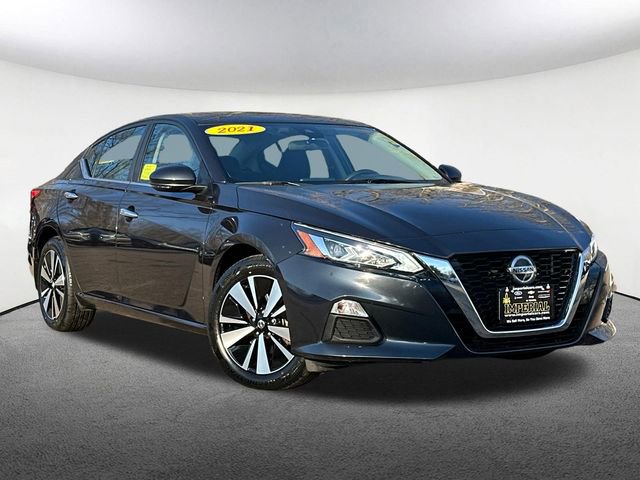 Used 2021 Nissan Altima 2.5 SV w/ SV Premium Package image 2
