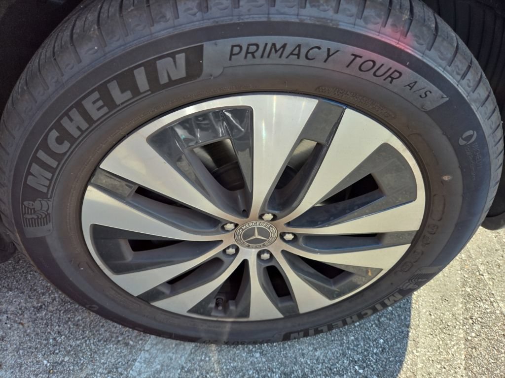Used 2025 Mercedes-Benz GLE 350 4MATIC image 13