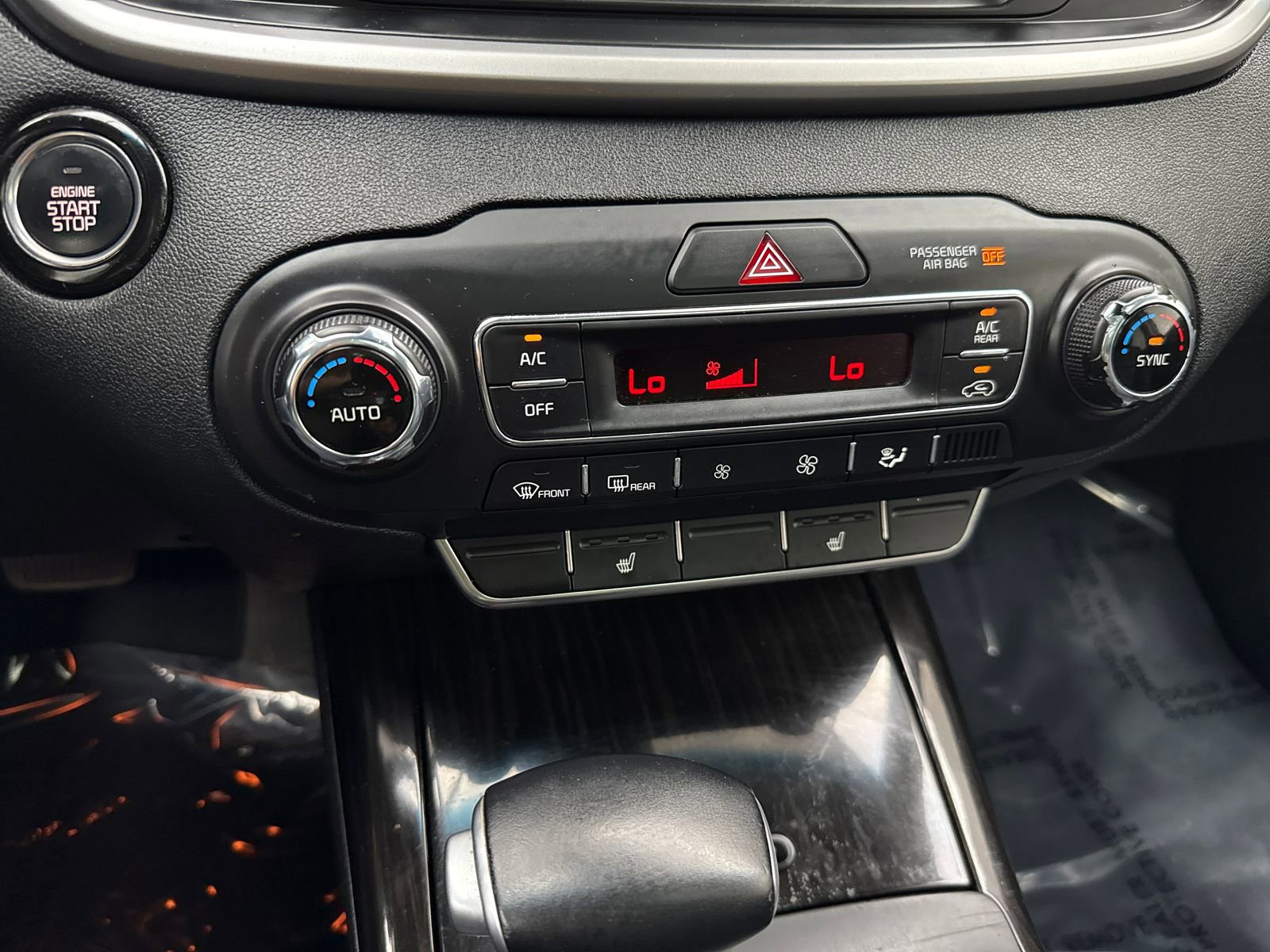 Used 2020 Kia Sorento EX AWD/4WD image 28