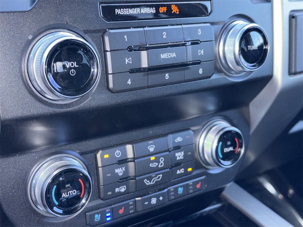 Used 2020 Ford F150 Platinum w/ Equipment Group 701A Luxury image 8