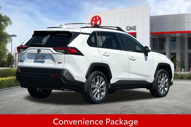 Certified 2019 Toyota RAV4 XLE Premium w/ Carpet Mat Package FWD image 5