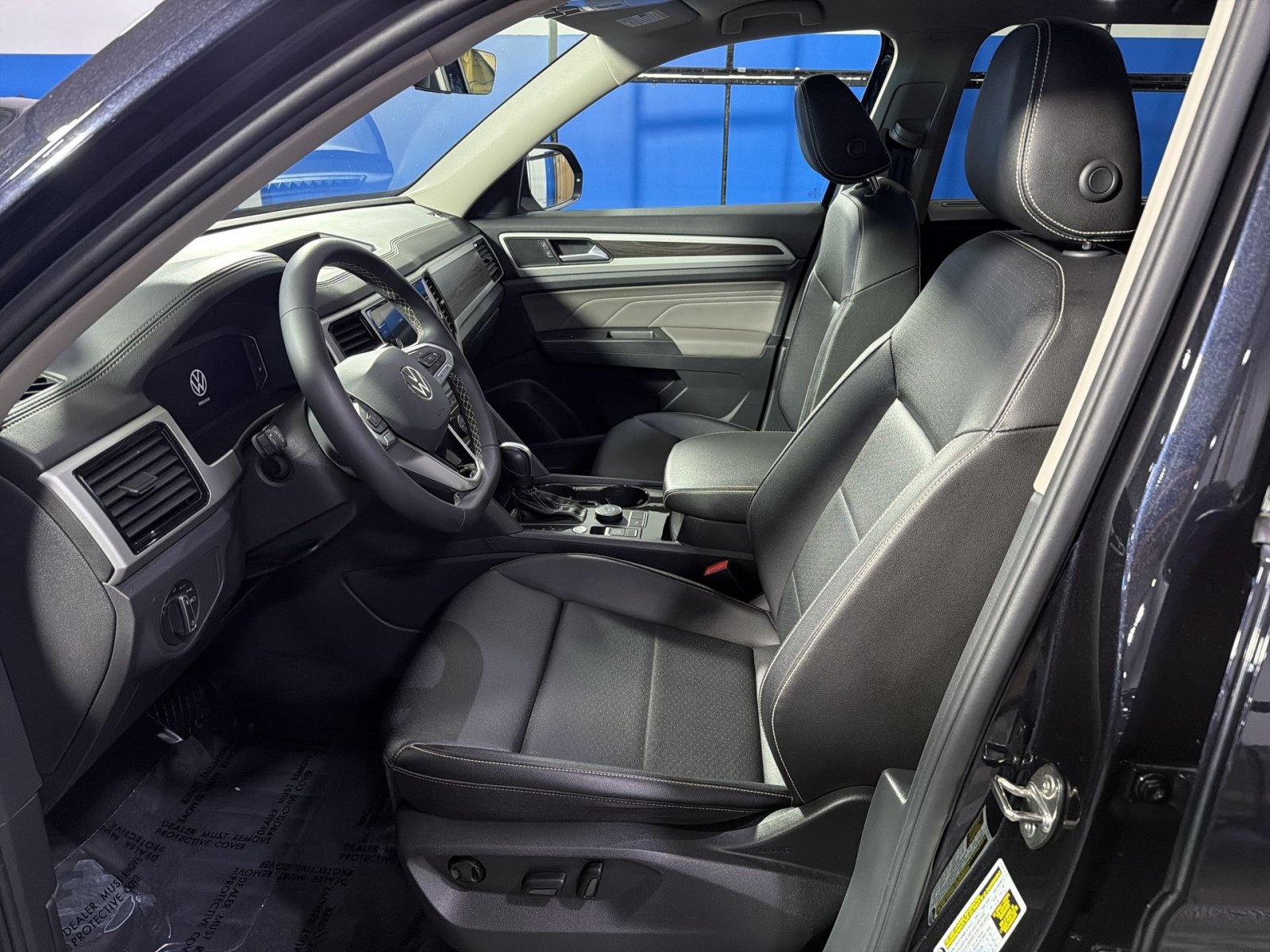 Used 2023 Volkswagen Atlas SE AWD/4WD image 23