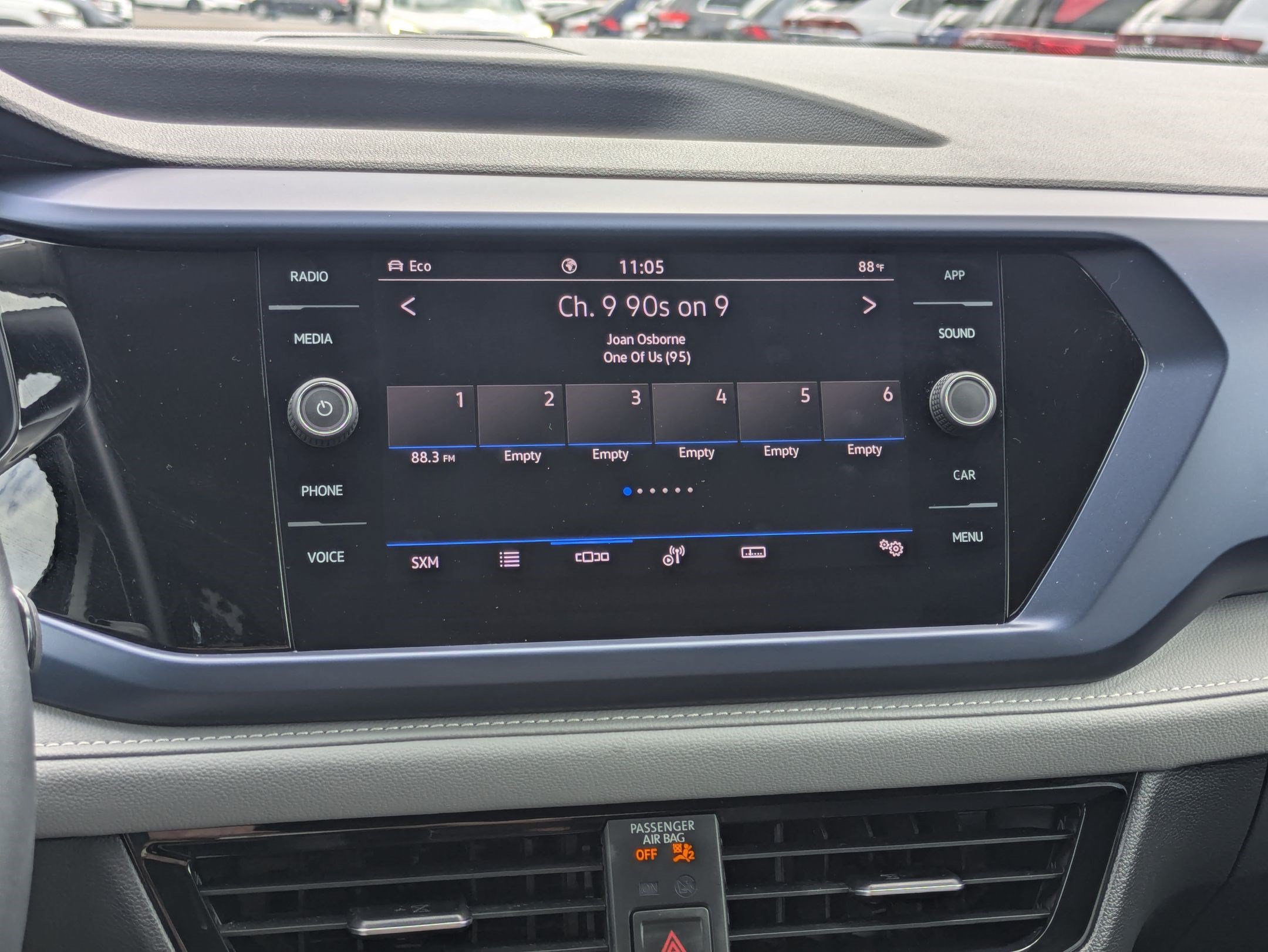 Certified 2024 Volkswagen Taos SE AWD/4WD image 25