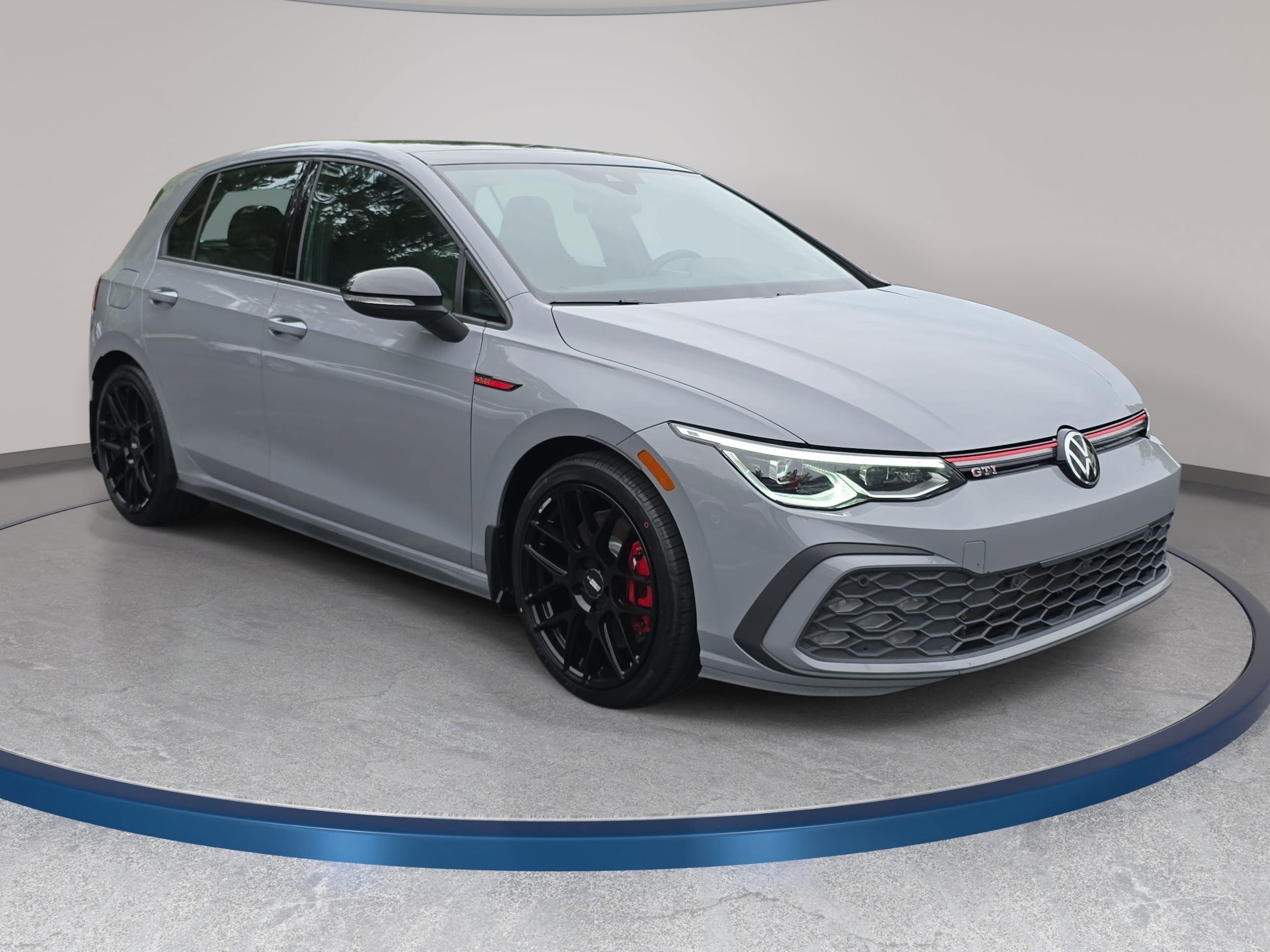 Used 2024 Volkswagen GTI SE FWD image 3