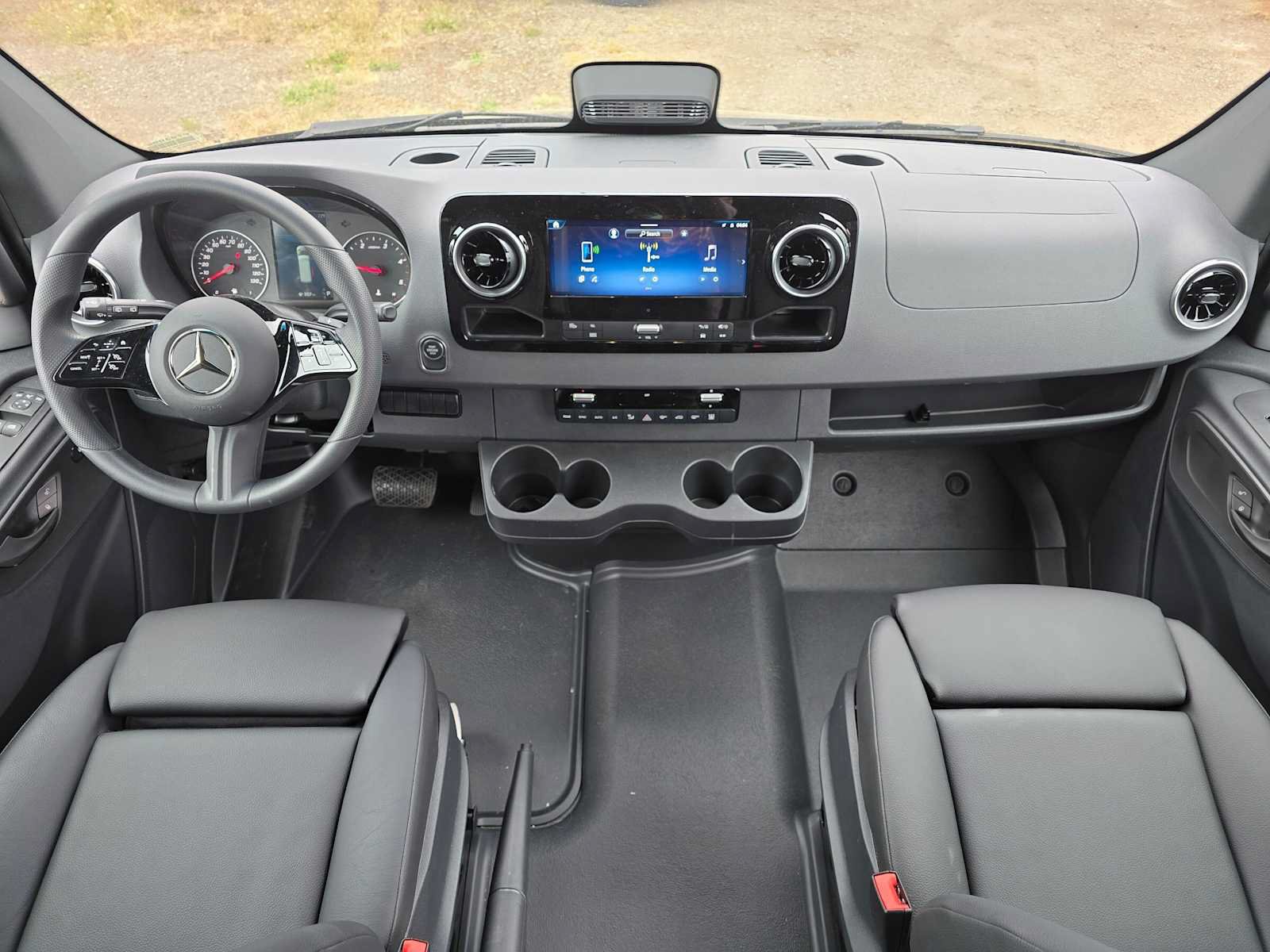 Used 2025 Mercedes-Benz Sprinter 2500 image 17
