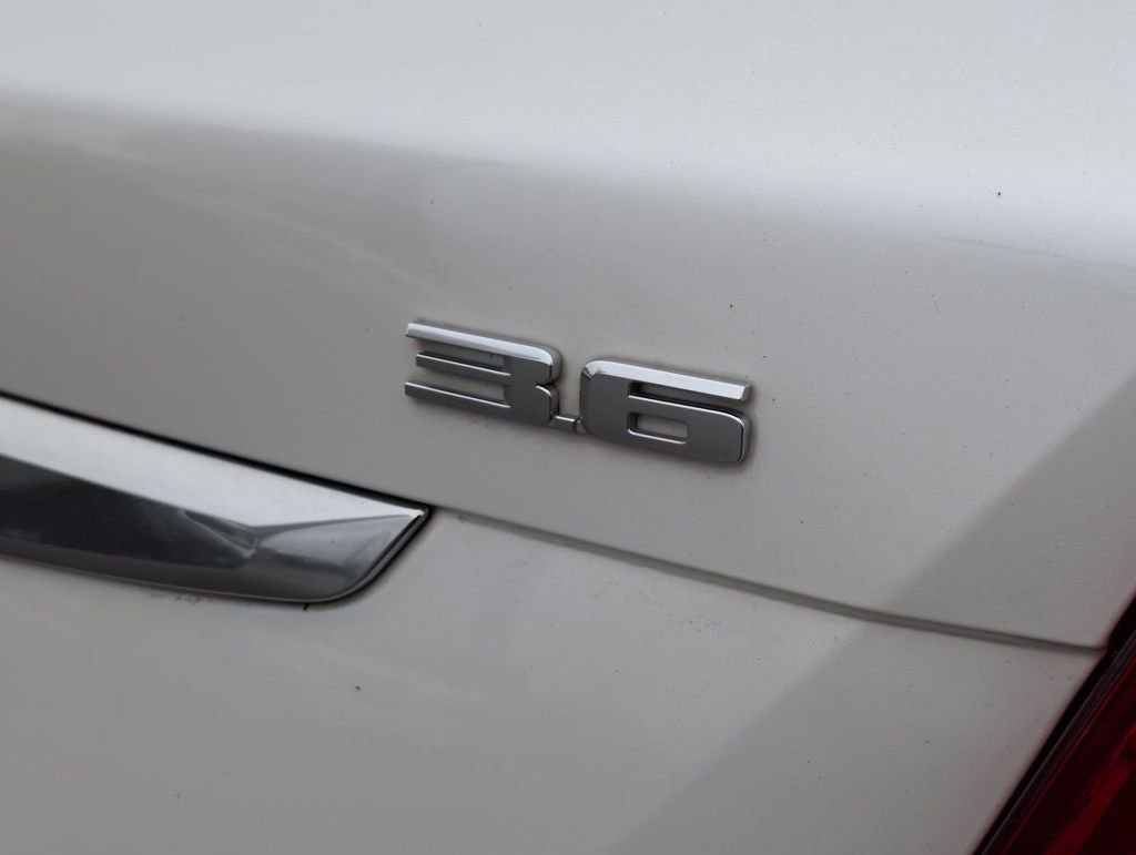 Used 2018 Cadillac XT5 Luxury w/ Driver Awareness Package image 28