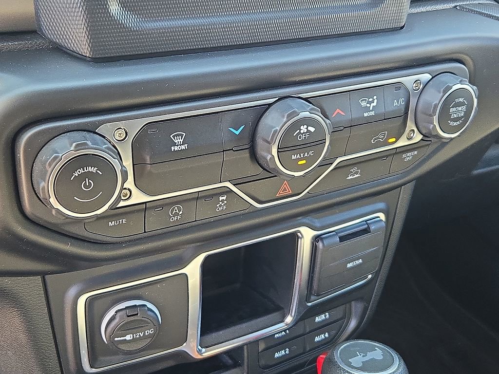 Used 2022 Jeep Wrangler Unlimited Sport image 15