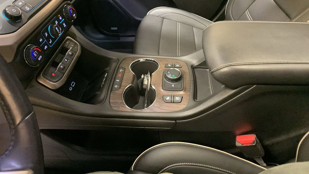 Used 2021 GMC Acadia Denali w/ Denali Technology Package image 47