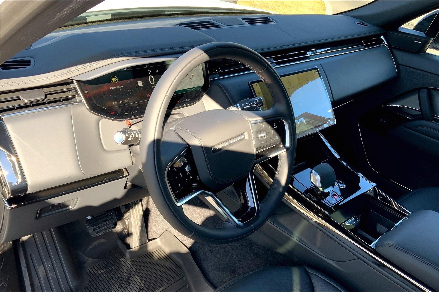 New 2025 Land Rover Range Rover Sport image 8