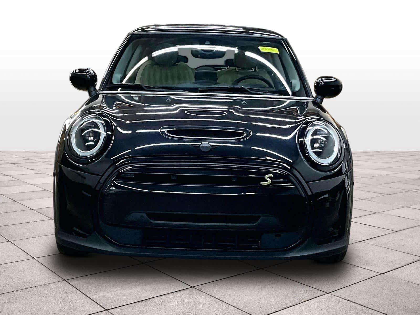 Used 2024 MINI Cooper SE FWD image 3