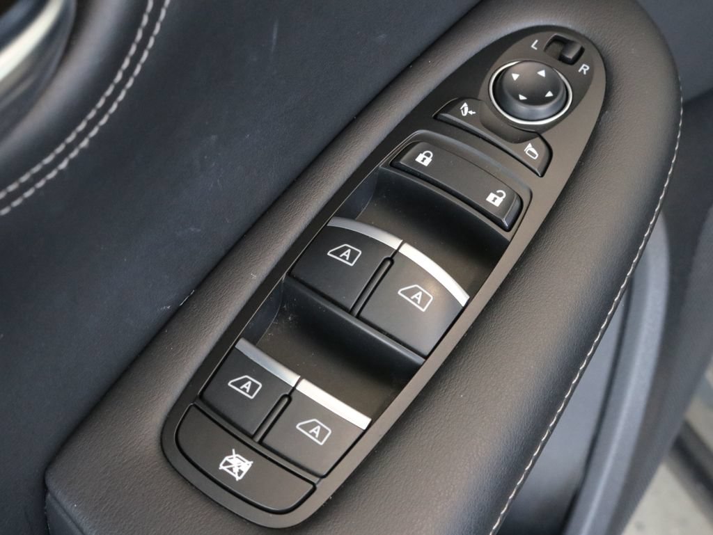 Certified 2023 INFINITI QX55 Luxe w/ Cargo Package AWD/4WD image 30