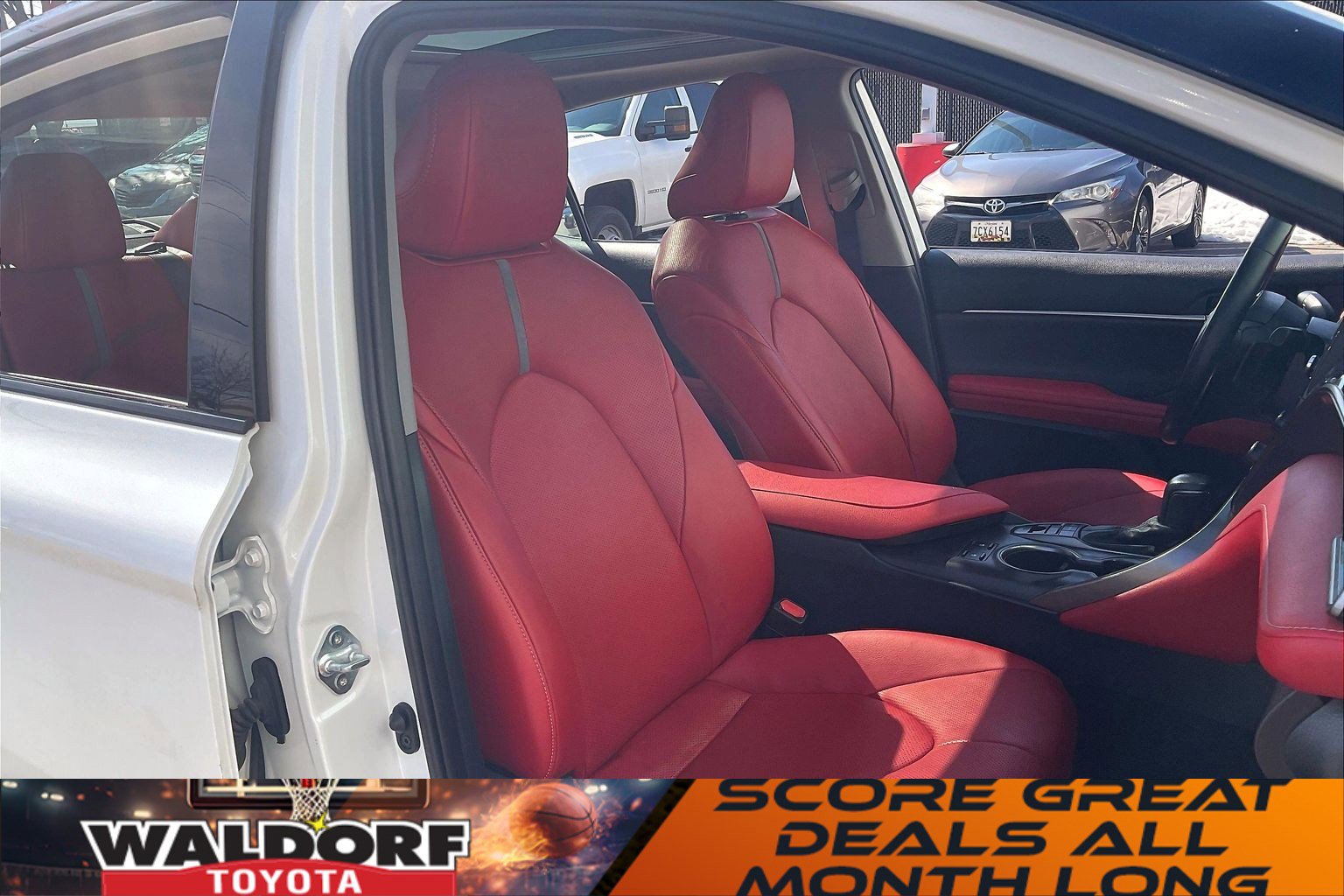 Used 2022 Toyota Camry XSE w/ Navigation Package image 9