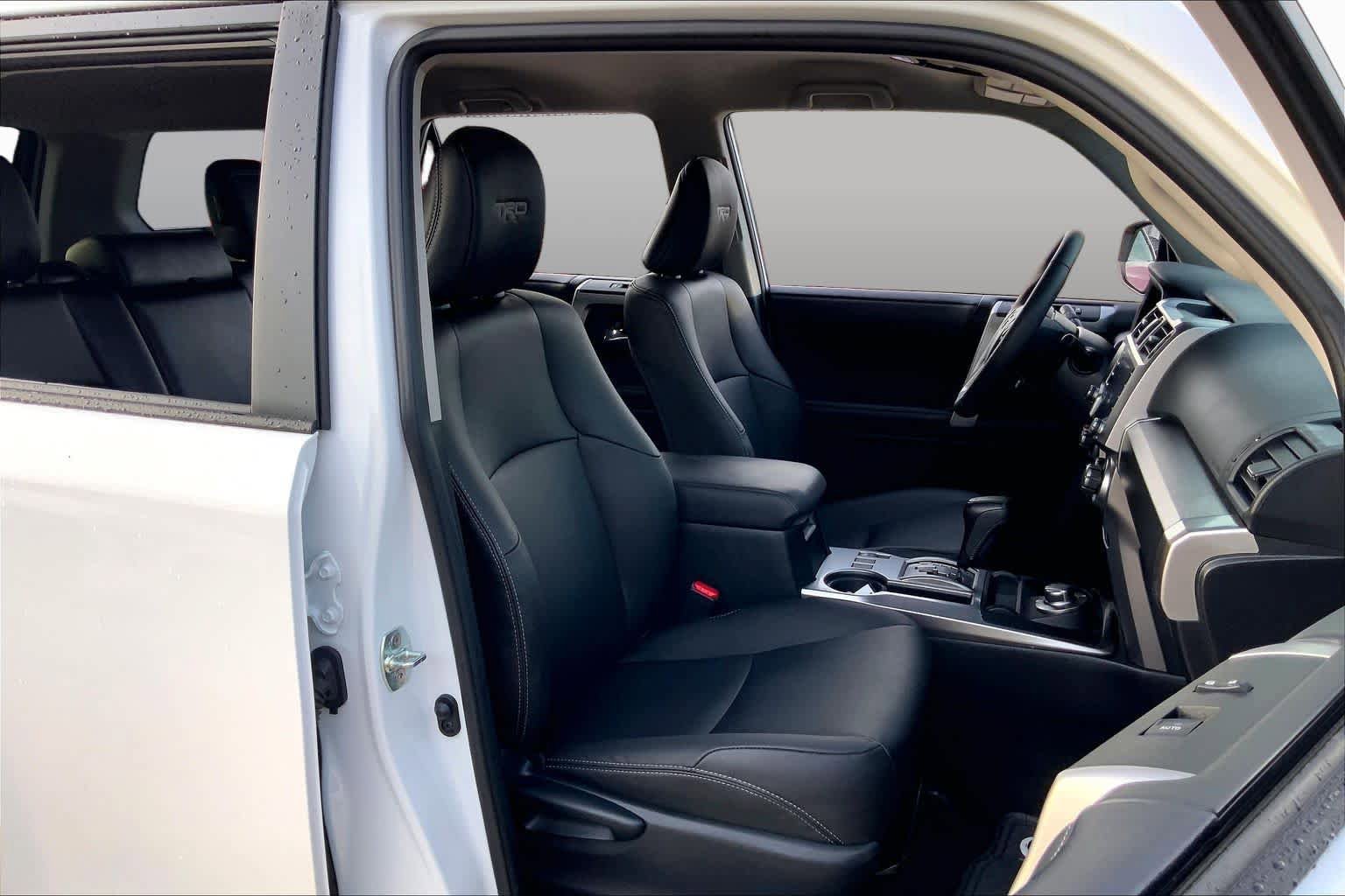 Used 2024 Toyota 4Runner TRD Sport AWD/4WD image 9