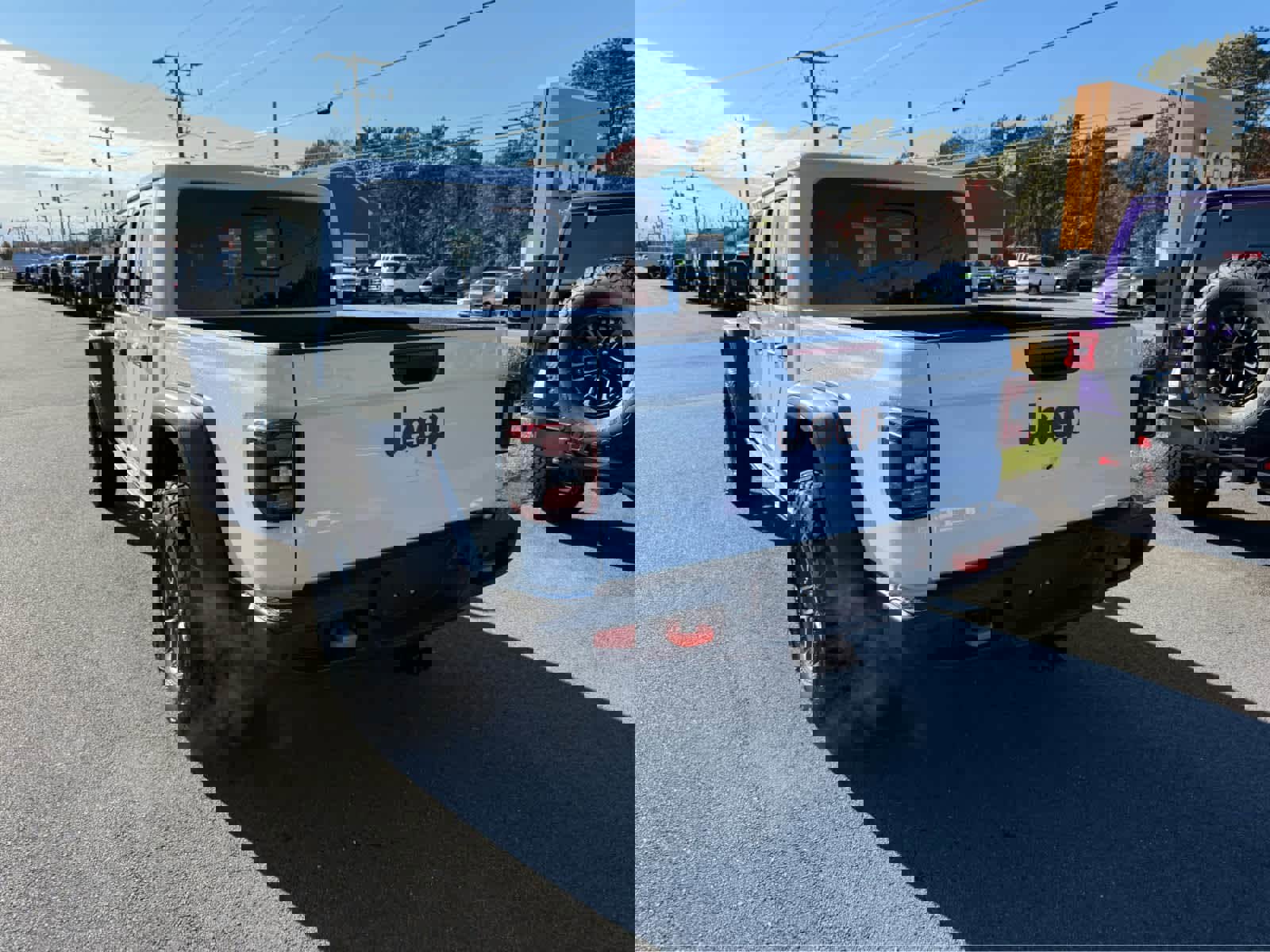 New 2026 Jeep Gladiator Mojave image 5