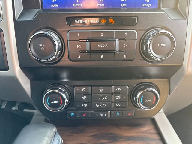 Used 2020 Ford F150 Lariat w/ Equipment Group 501A Mid image 31