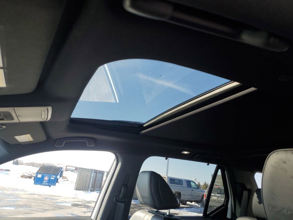 Used 2025 Honda Pilot Black Edition image 15