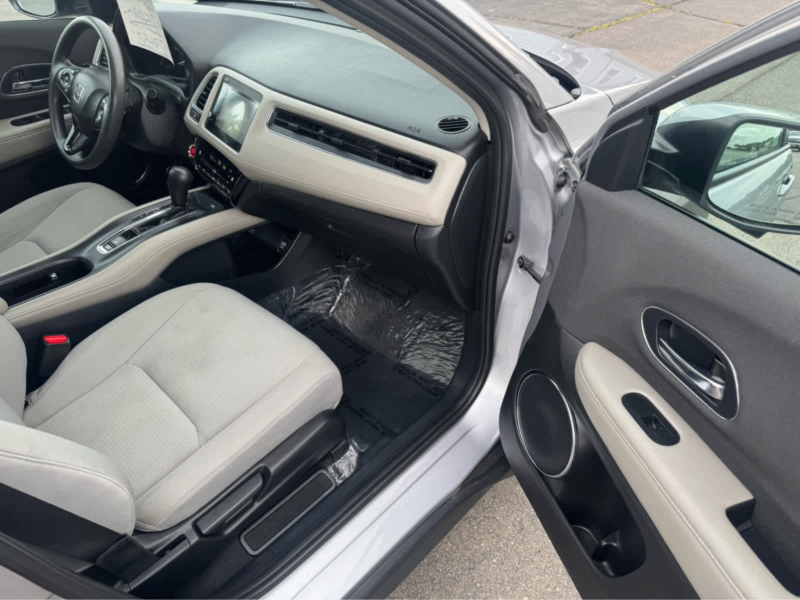 Used 2022 Honda HR-V EX image 17