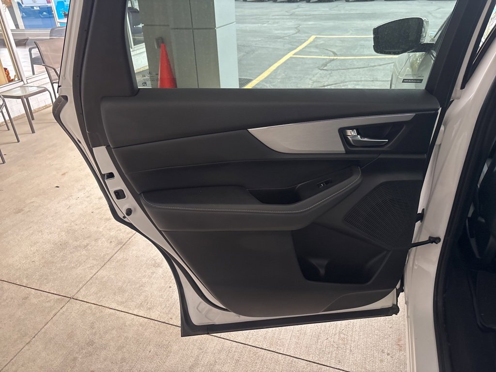 Used 2024 Acura MDX SH-AWD w/ Technology Package image 21