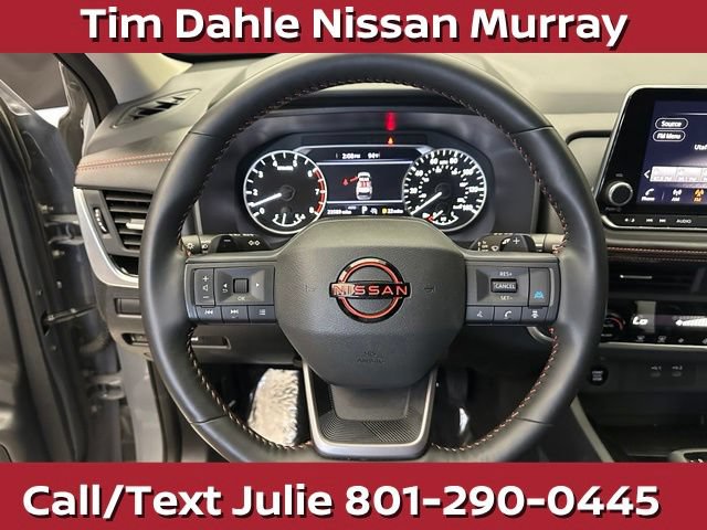 Used 2025 Nissan Rogue SV AWD/4WD image 25