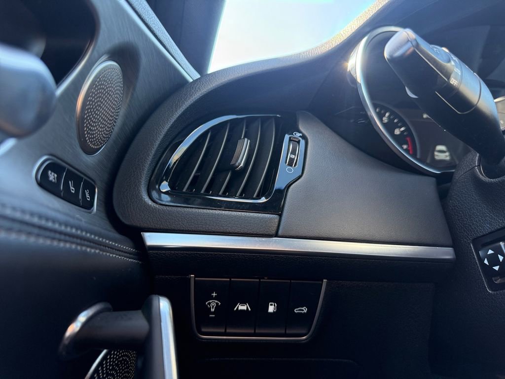 Used 2023 Kia Stinger GT2 image 22