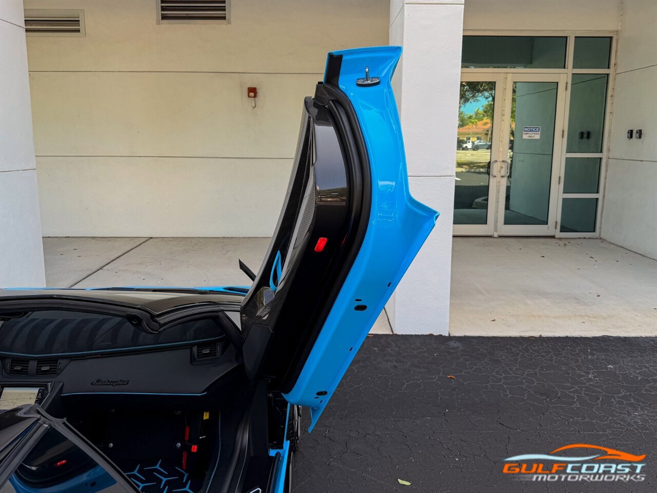Used 2021 Lamborghini Aventador SVJ AWD/4WD image 40