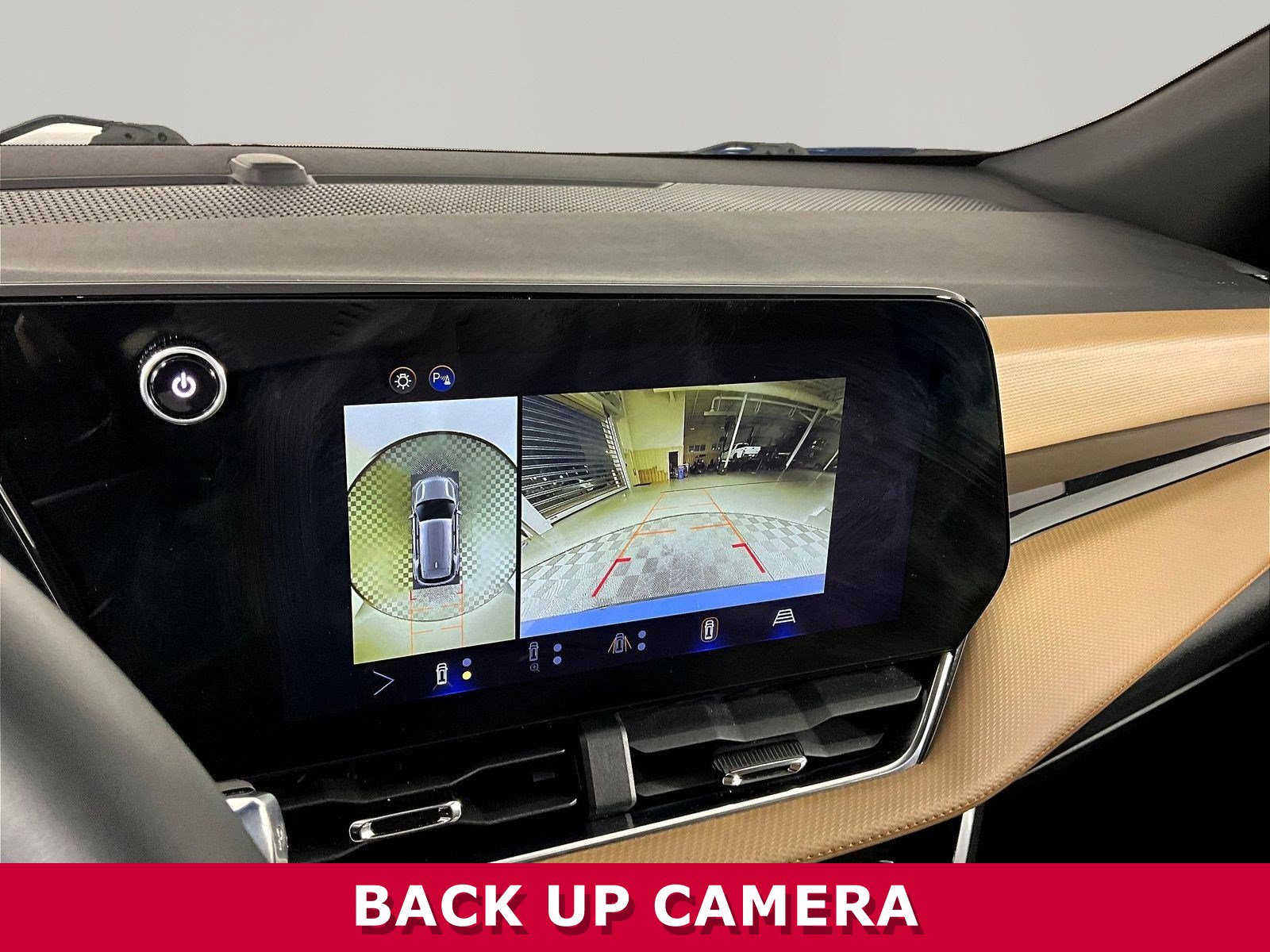 Used 2025 Chevrolet Equinox ACTIV w/ Safety and Technology Package AWD/4WD image 14