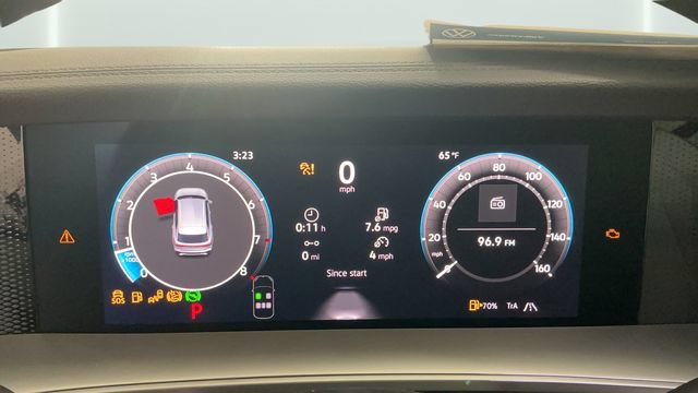 New 2026 Volkswagen Tiguan SE R-Line AWD/4WD image 14