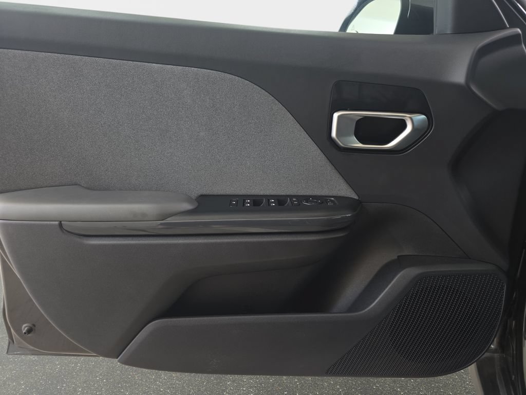 Used 2025 Kia K4 EX FWD image 27