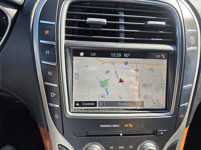 Used 2019 Lincoln Nautilus Select w/ Class II Trailer Tow Package image 10