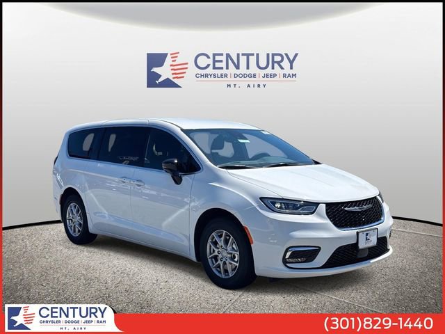 New 2026 Chrysler Pacifica Select image 1
