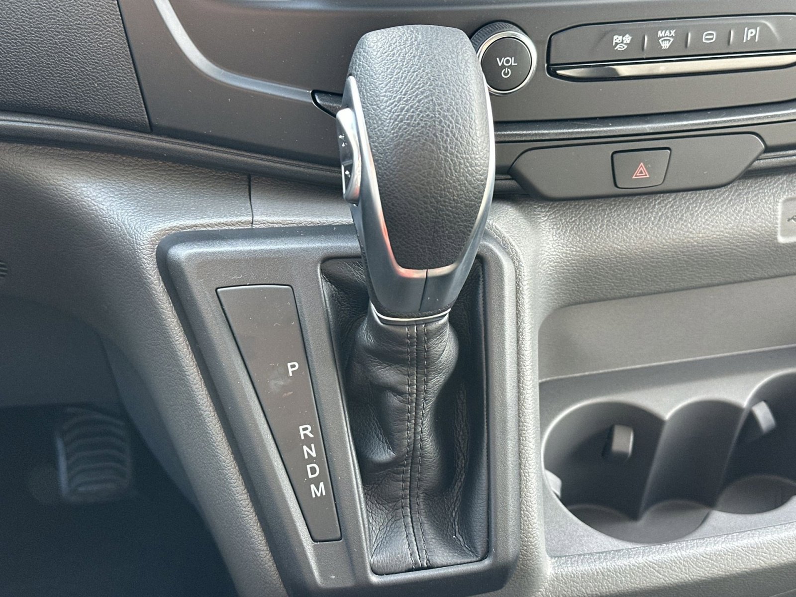 New 2026 Ford Transit 250 148 Medium Roof w/ Load Area Protection Package image 31