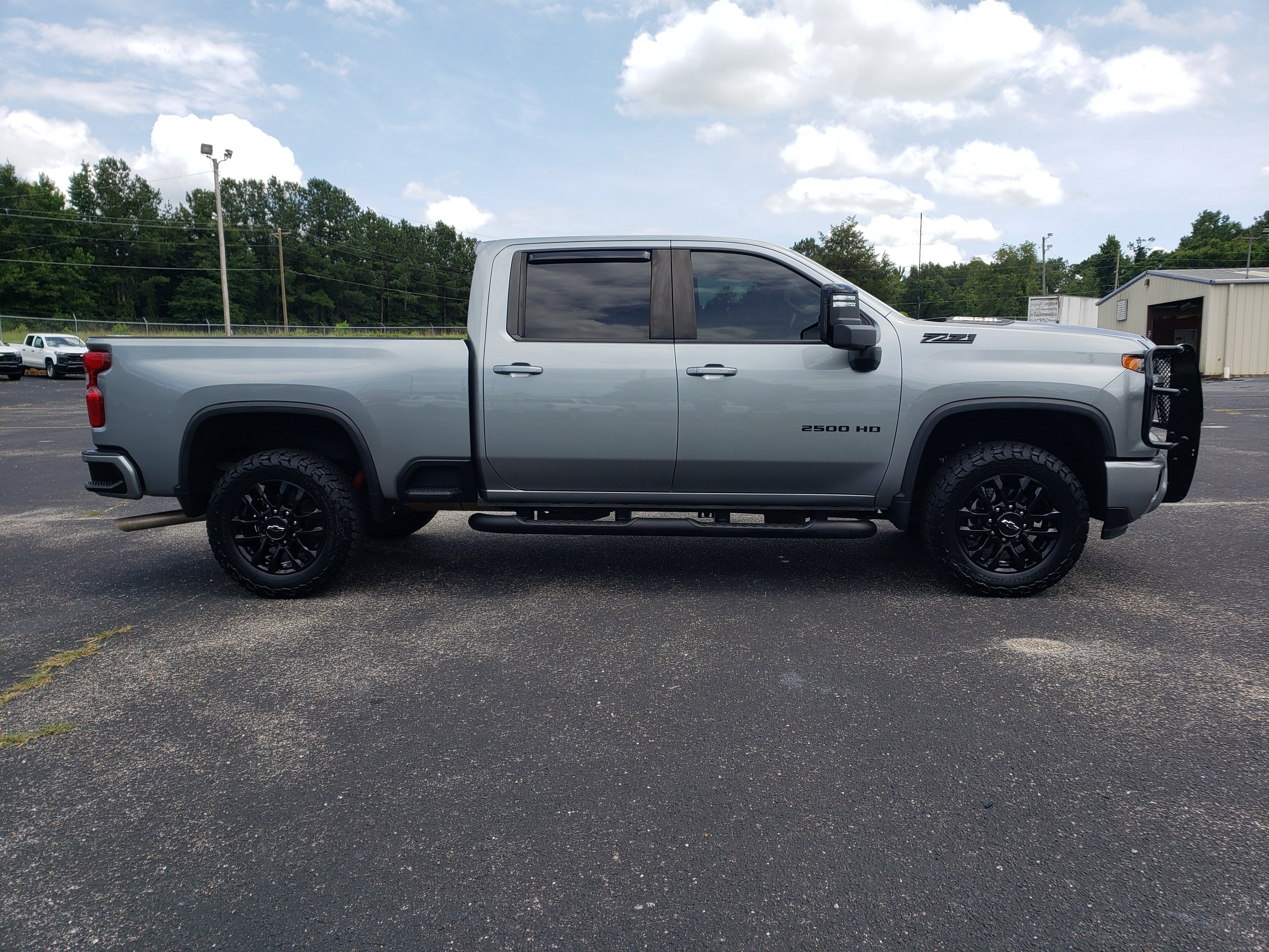Used 2024 Chevrolet Silverado 2500 LT AWD/4WD image 5