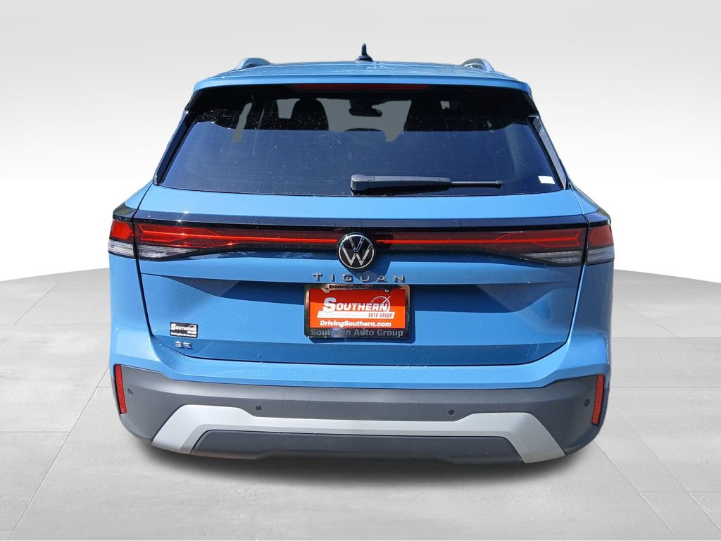 New 2025 Volkswagen Tiguan SE image 4