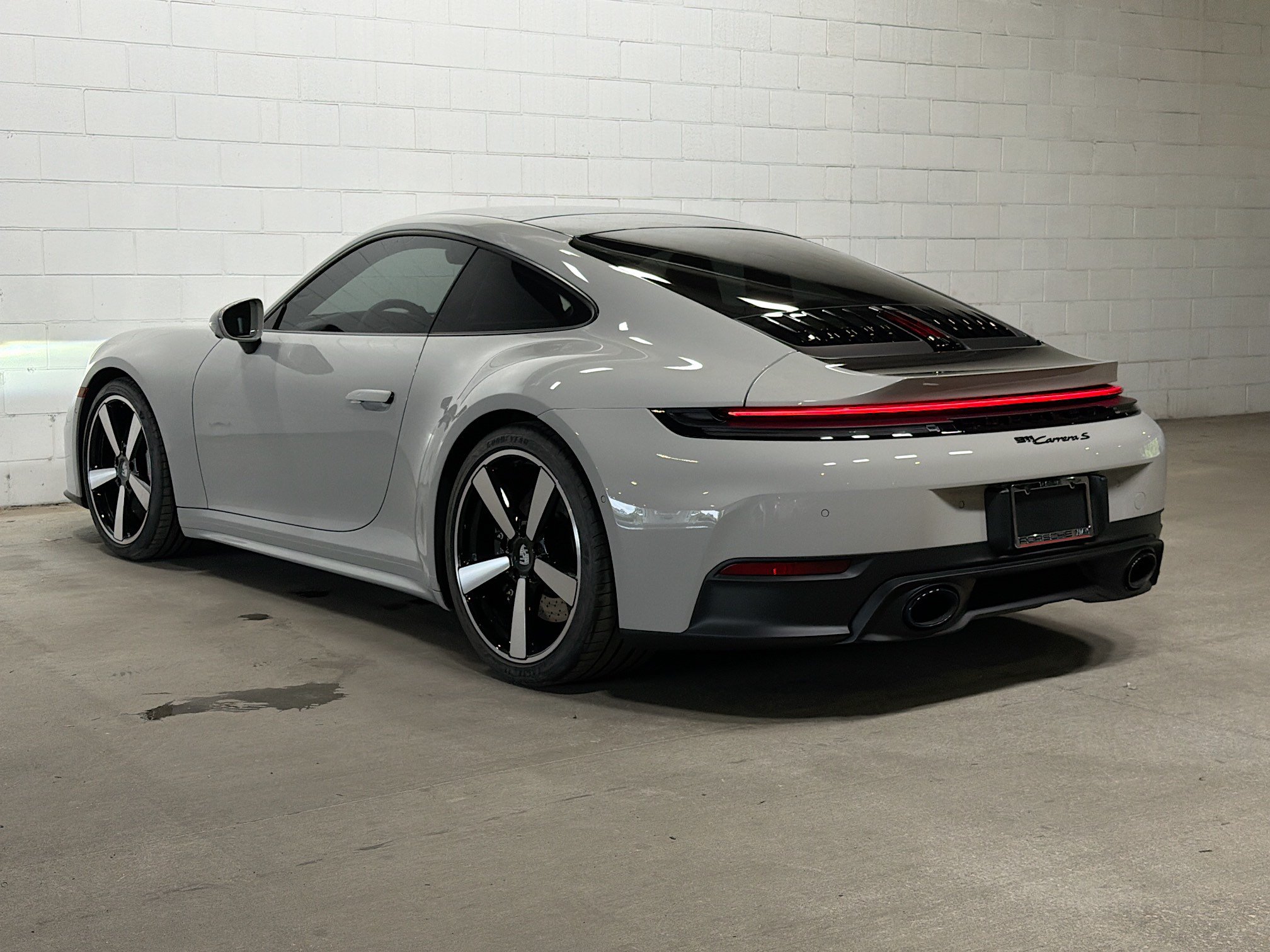 Certified 2025 Porsche 911 Carrera S RWD image 3