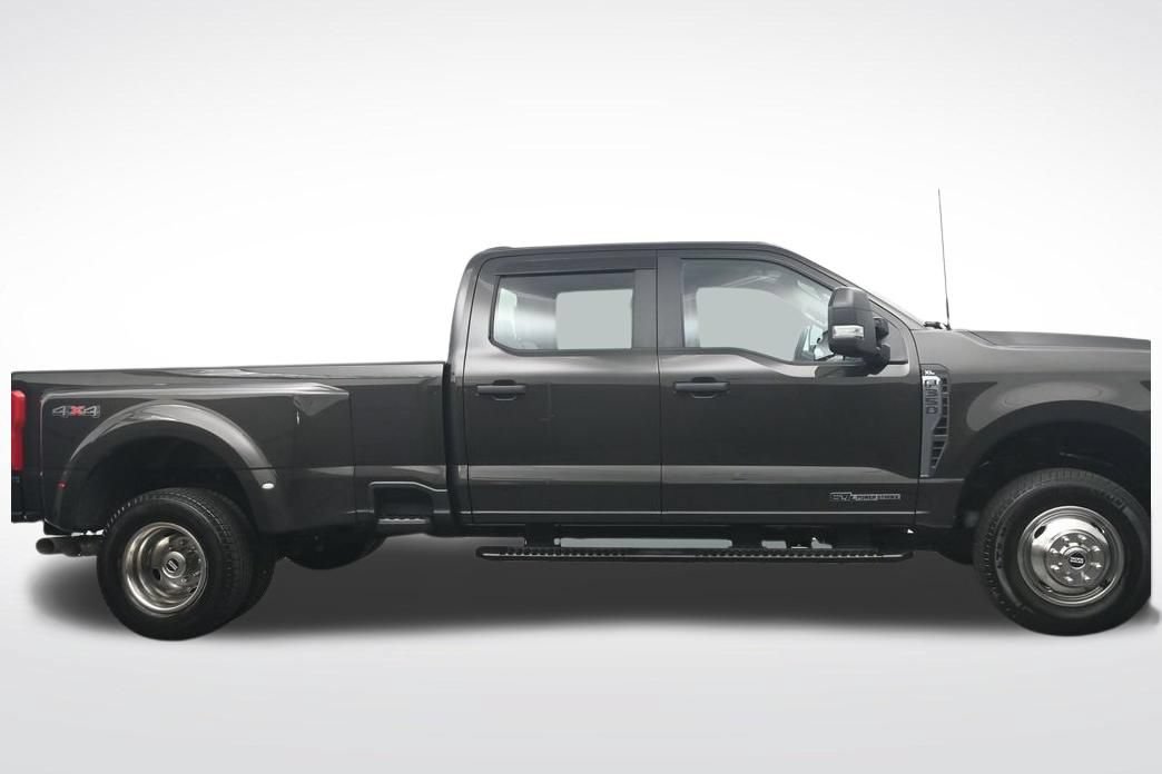 Used 2024 Ford F350 XL AWD/4WD image 4