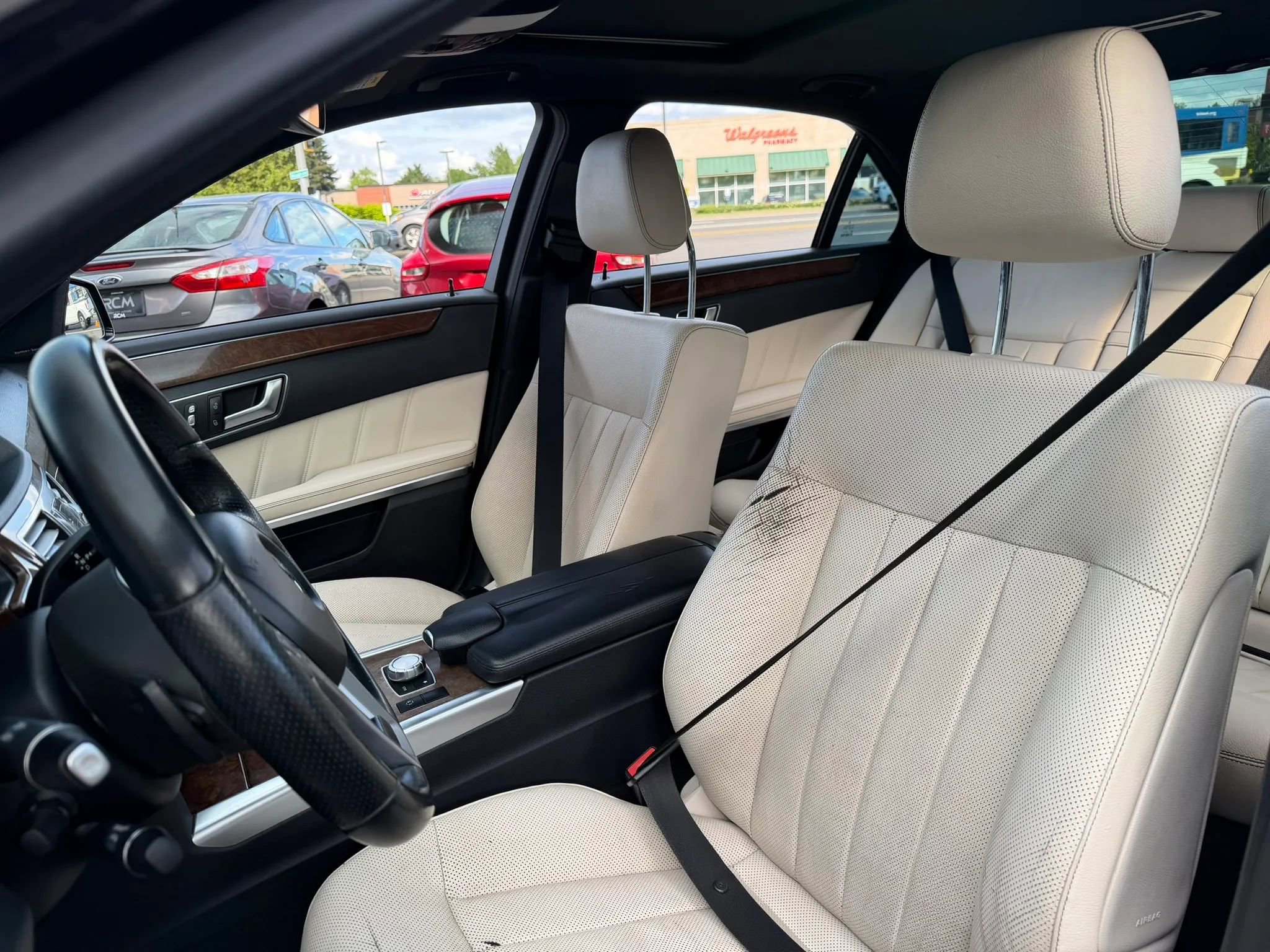 Used 2014 Mercedes-Benz E 350 Sedan image 17