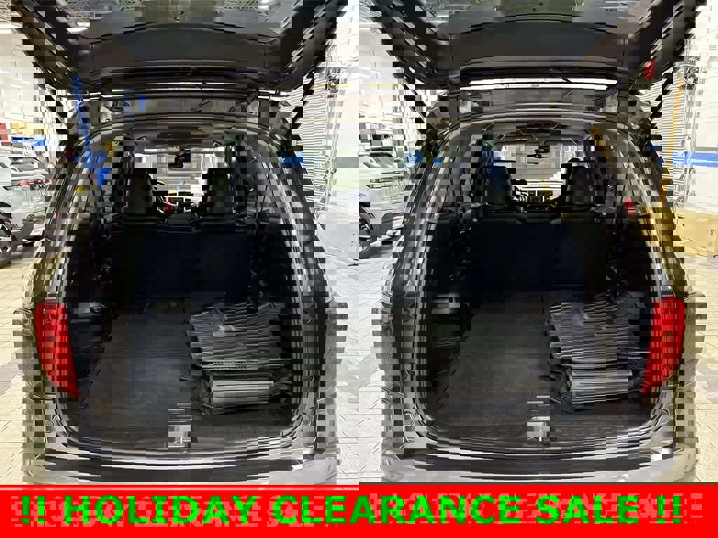 Used 2016 Honda Pilot Touring image 11