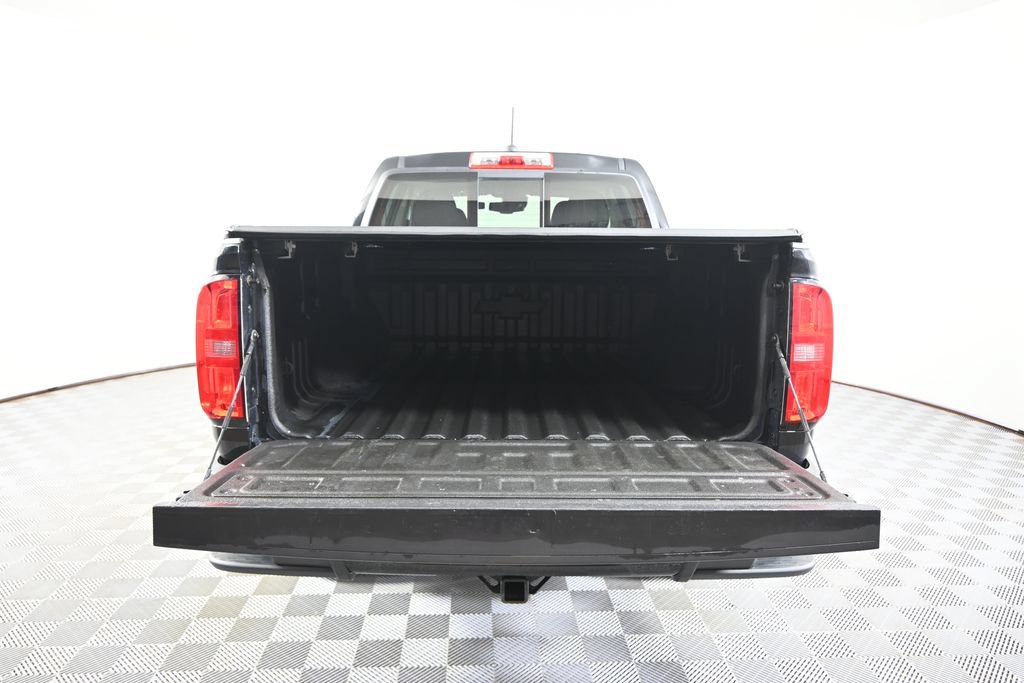 Used 2022 Chevrolet Colorado Z71 w/ Z71 Midnight Edition AWD/4WD image 6