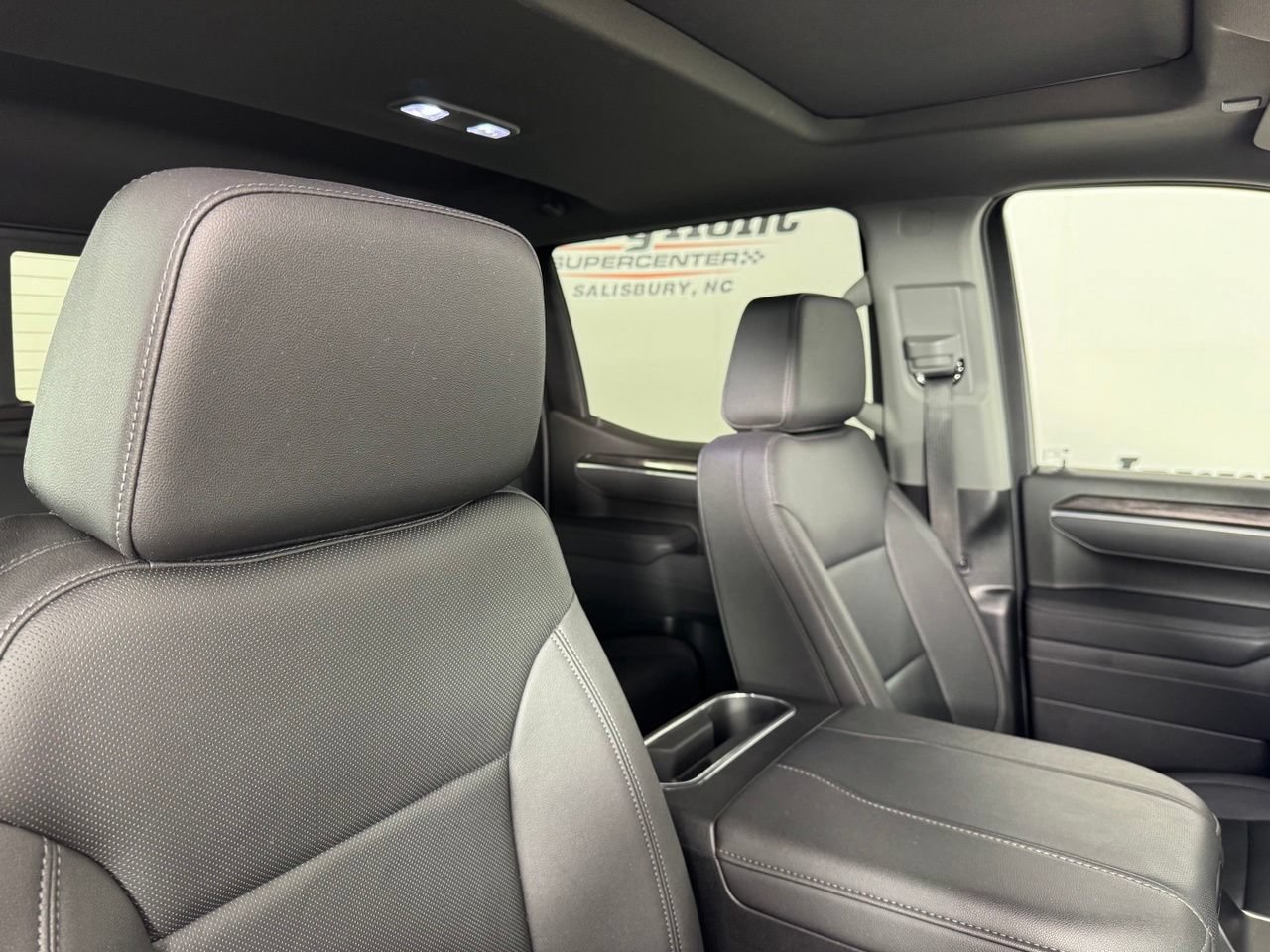 Used 2025 Chevrolet Silverado 1500 LTZ w/ Z71 Off-Road Package AWD/4WD image 30