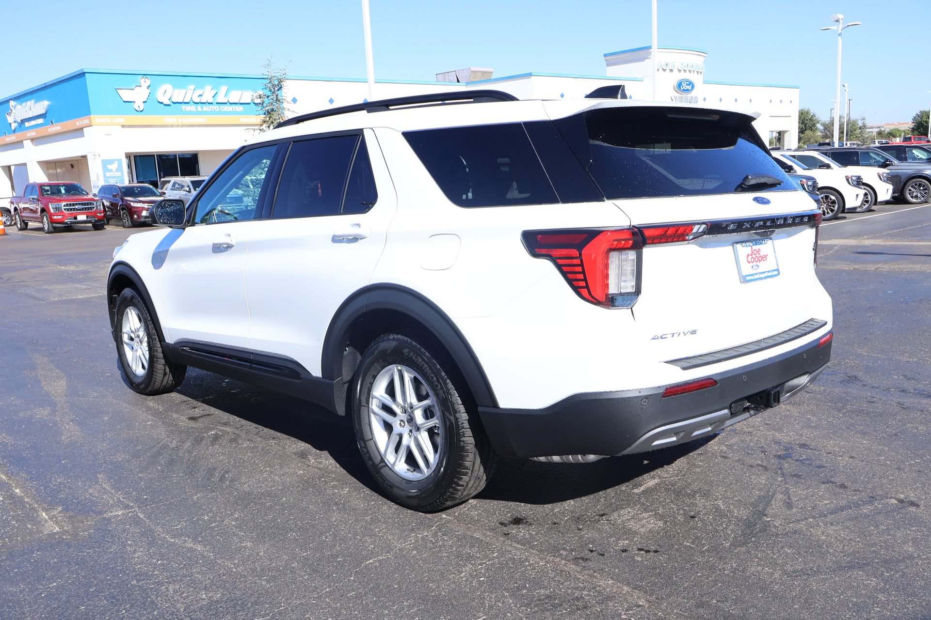 New 2026 Ford Explorer Active w/ Active Comfort Package RWD image 24